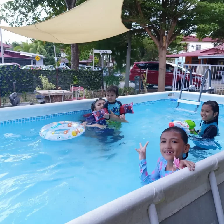 Homestay Limbongan Permai Kolam Renang Swimming Pool 6 scaled 1 768x768