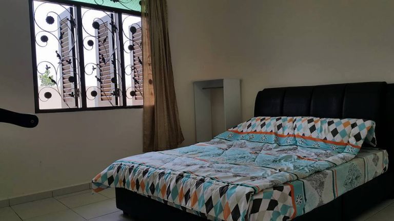 Homestay Melaka Swimming Pool Kolam Renang Private BANDAR MELAKA BARBEKU BBQ BESAR KOLAM BESAR KOLAM KANAK KANAK KOLAM PERSENDIRIAN 52 768x432