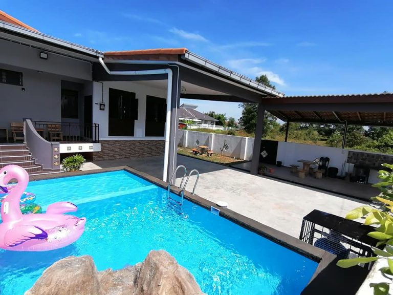 homestay masam 2 manis melaka private swimming pool 1 768x576